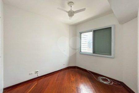 Apartamento à venda com 2 suítes em Indianópolis, São Paulo, SP