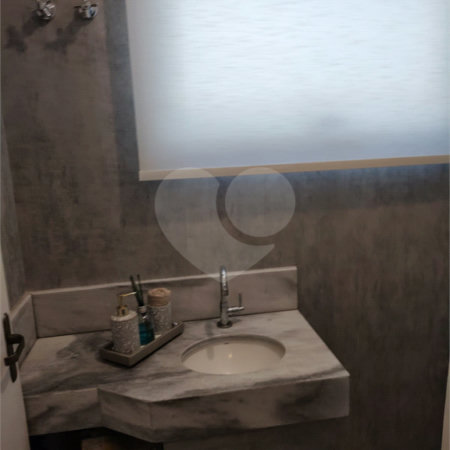 Casa à venda com 3 quartos, sendo 1 suíte,  no condomínio Residencial Jardim das Palmeiras, Vinhedo - SP