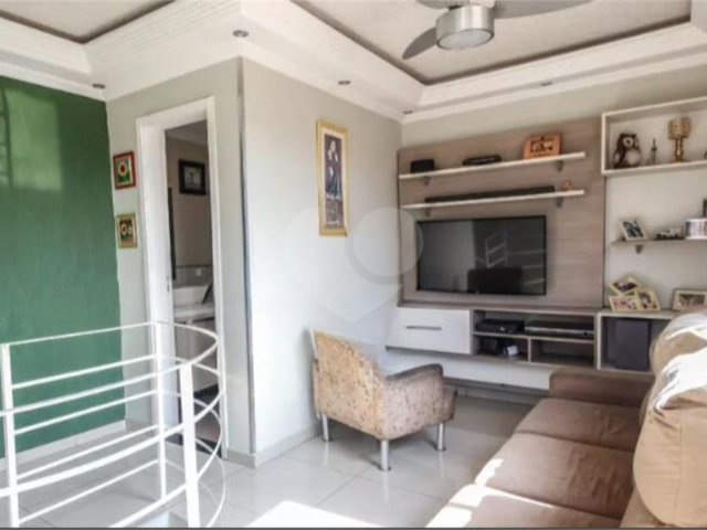 Apartamento à venda com 3 quartos, sendo 1 suíte,  em Vila Amalia, São Paulo, SP