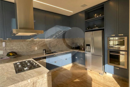 Casa à venda com 4 suítes no condomínio Quinta das Laranjeiras, Araraquara - SP