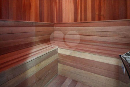 Apartamento à venda com 3 quartos, sendo 1 suíte,  em Vila Suissa, Mogi das Cruzes, SP