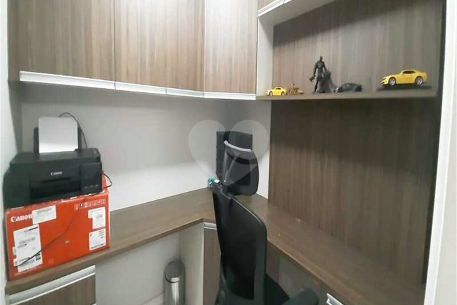 Casa à venda com 4 quartos, sendo 2 suítes, no condomínio Florada da Serra, São Paulo - SP