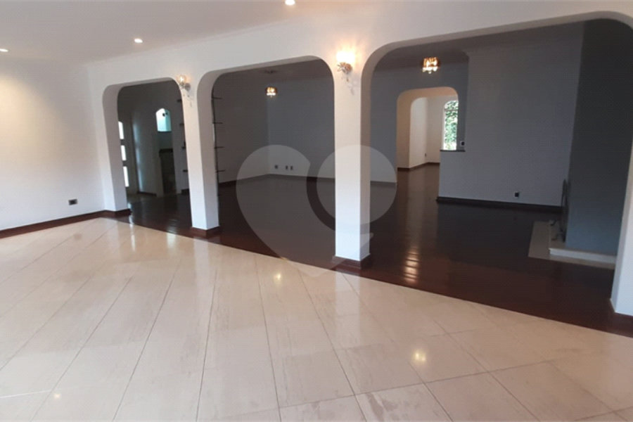 Sobrado à venda ou para alugar com 4 quartos, sendo 3 suítes,  em Jardim Franca, São Paulo, SP