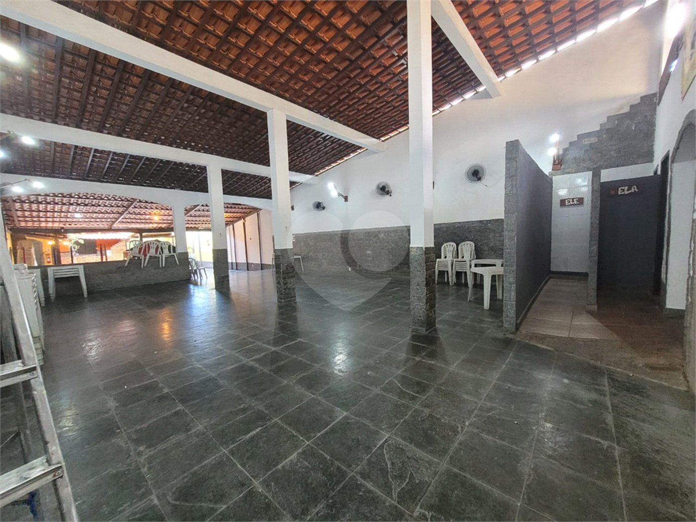 Casa à venda com 5 quartos, sendo 1 suíte, em Guaratiba, Rio de Janeiro, RJ
