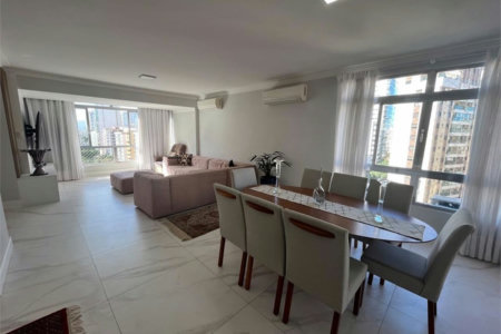 Apartamento Residencial à venda, Gonzaga, Santos - AP0199.
