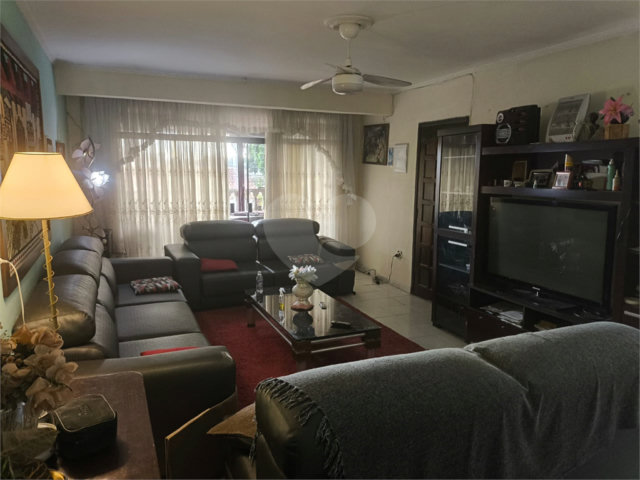 Casa à venda com 3 quartos, sendo 1 suíte,  em Vila Rosalia, Guarulhos, SP