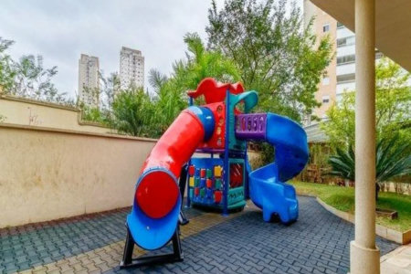 Apartamento à venda com 3 suítes em Vila Suzana, São Paulo, SP