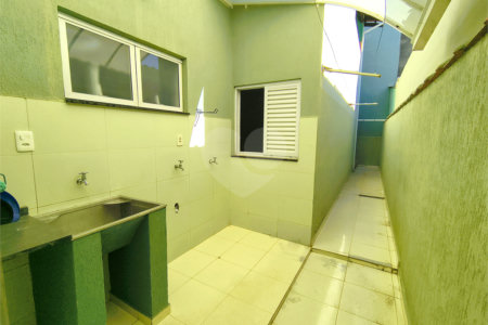 Sobrado à venda com 3 quartos, sendo 1 suíte,  em Jardim Alice, Indaiatuba, SP