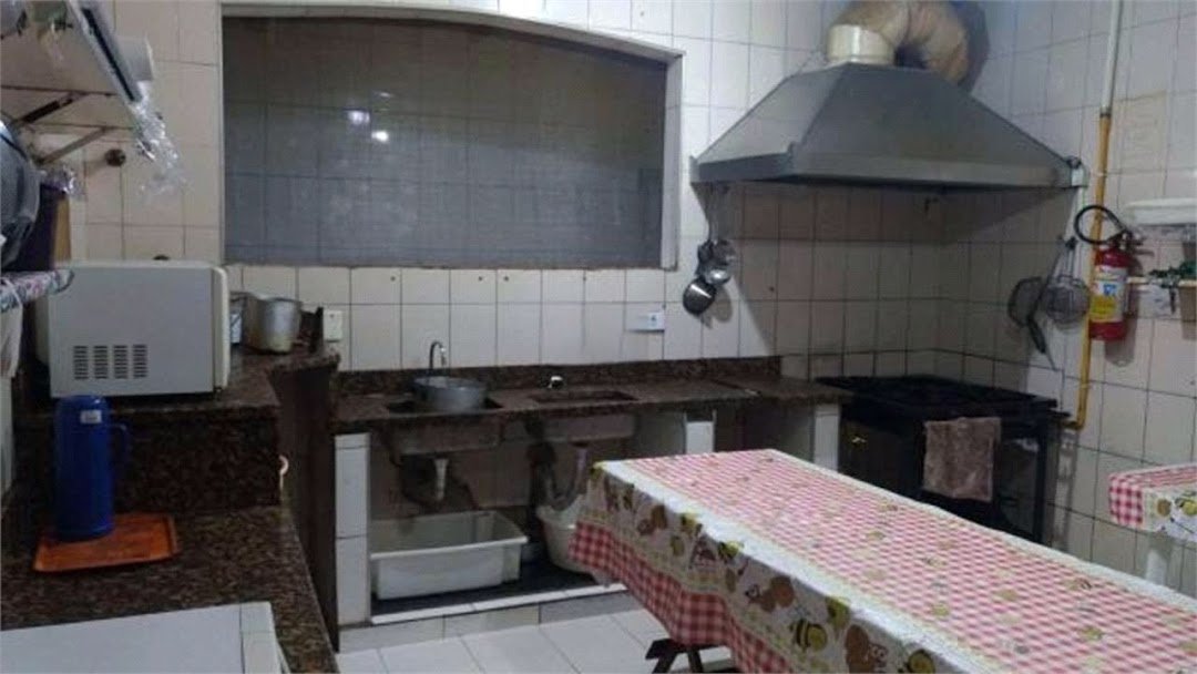 Casa com 3 dormitórios à venda, 182 m² por R$ 800.000,00 - Estuário - Santos/SP
