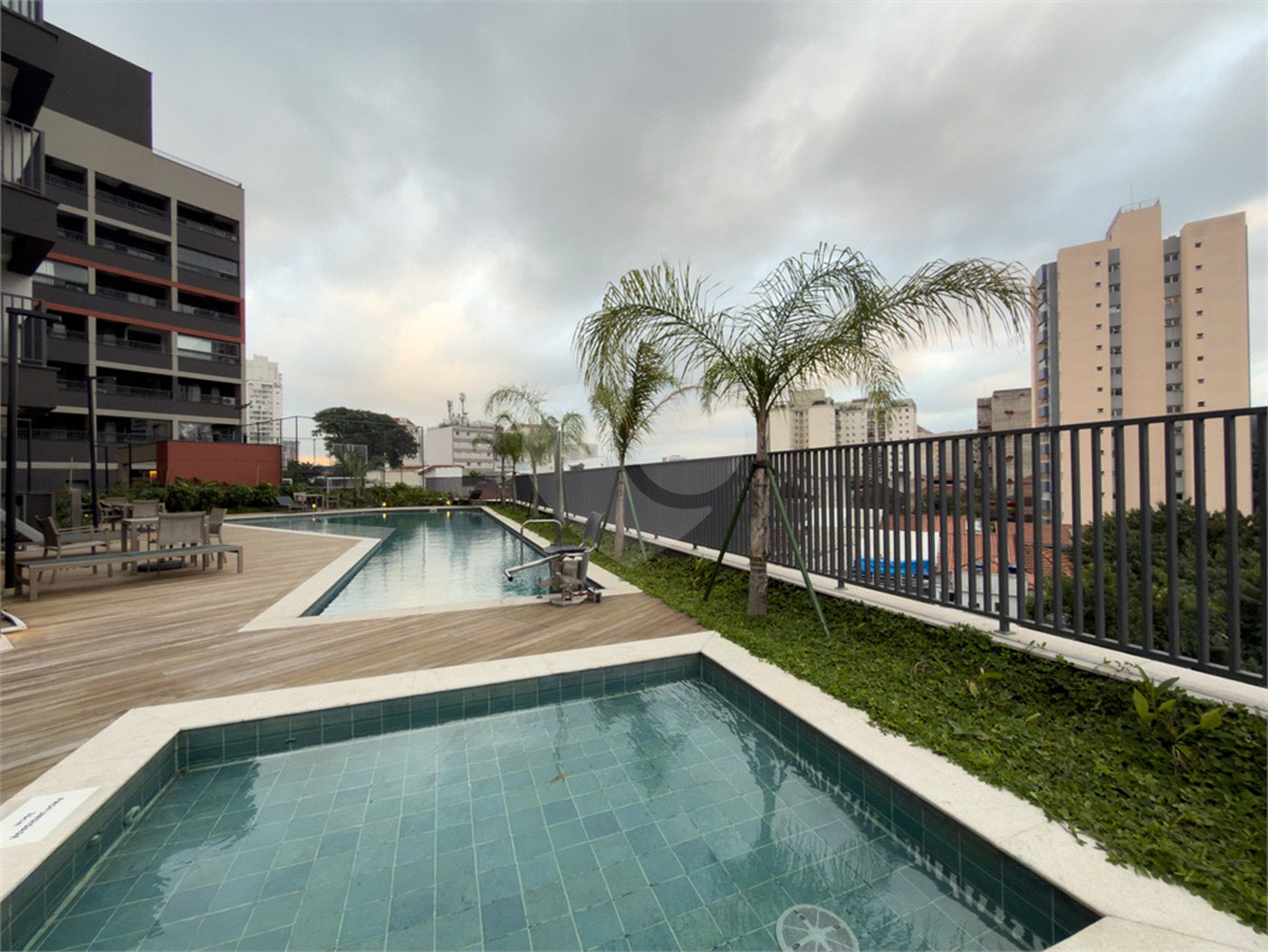 Apartamento à venda ou para alugar com 1 quarto em Vila Pompéia, São Paulo, SP