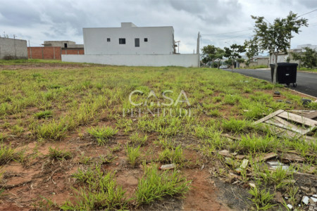 Terreno em condomínio à venda em Jardim São Lucas, Salto de Pirapora, SP