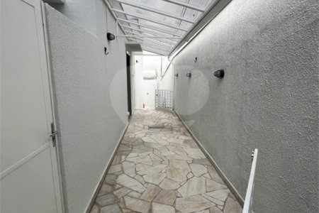 Casa à venda com 3 quartos, sendo 1 suíte,  em Vila Suissa, Mogi das Cruzes, SP