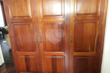 Sobrado à venda com 4 quartos, sendo 1 suíte,  em Brooklin Paulista, São Paulo, SP