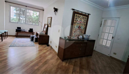 Apartamento à venda com 3 quartos, sendo 1 suíte,  em MOEMA, São Paulo, SP