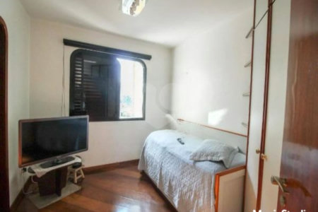 Apartamento à venda com 3 suítes em Vila Regente Feijó, São Paulo, SP
