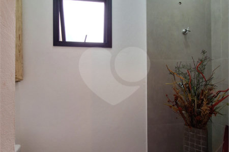 Casa à venda com 3 suítes no condomínio Chácaras do Lago, Vinhedo - SP