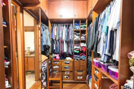 Sobrado à venda ou para alugar com 4 suítes em Vila Paulicéia, São Paulo, SP
