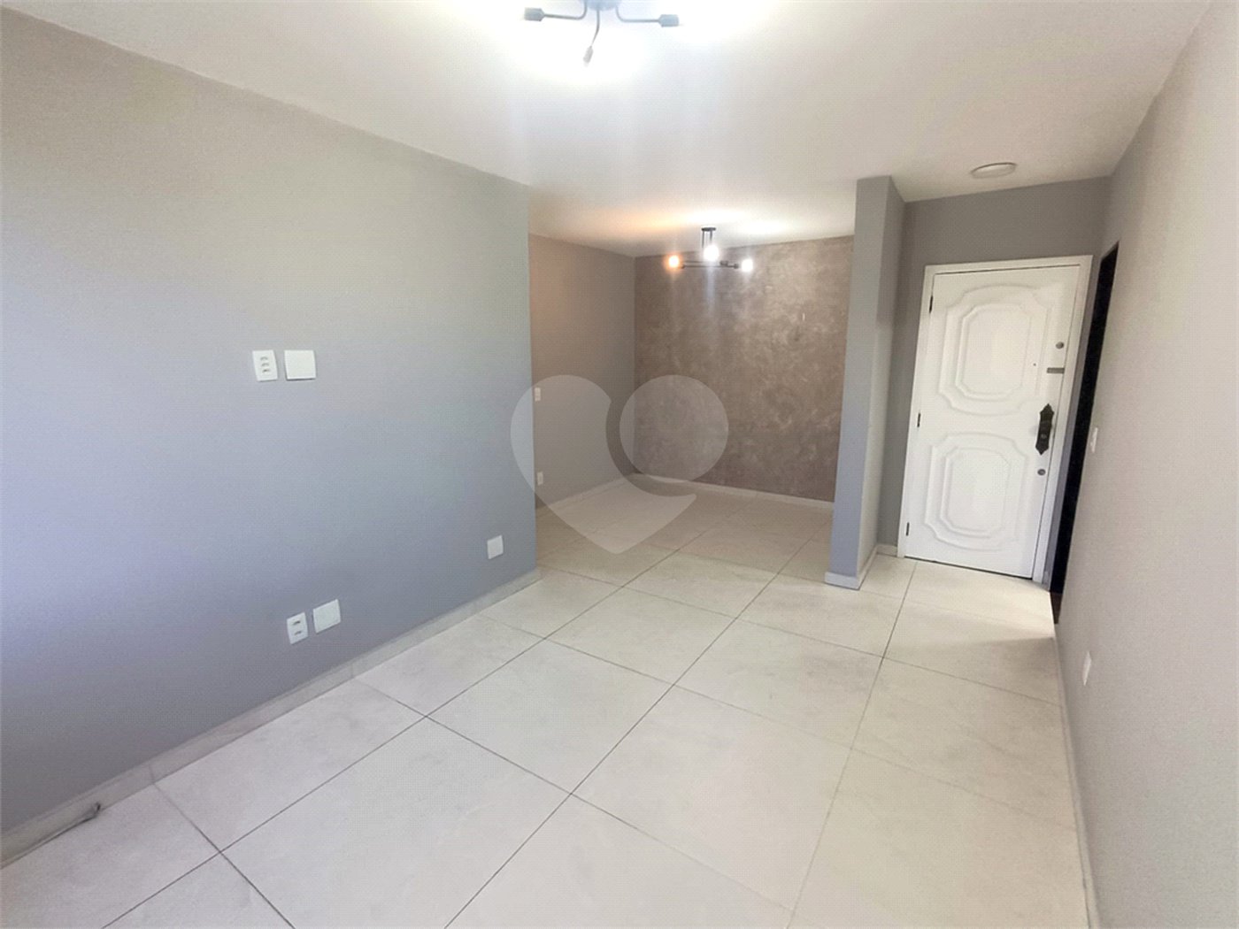 Apartamento à venda com 3 quartos, sendo 1 suíte, em Rio Comprido, Rio de Janeiro, RJ