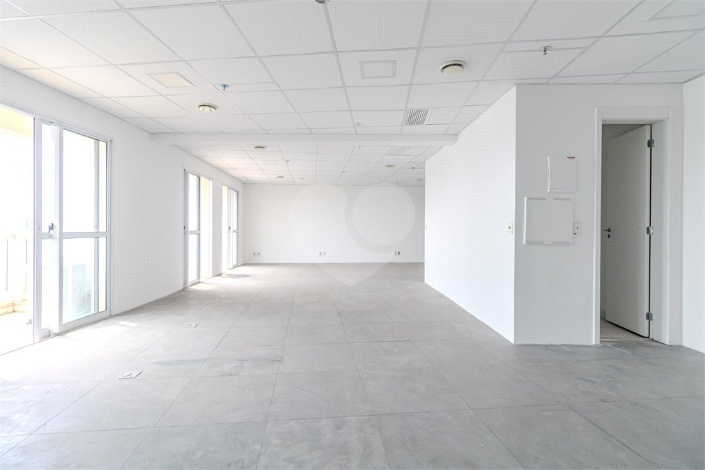 Sala à venda com 1 quarto em Pinheiros, São Paulo, SP