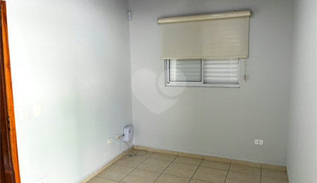 Salão Comercial para alugar em Esplanada Mendes Moraes, São Roque, SP