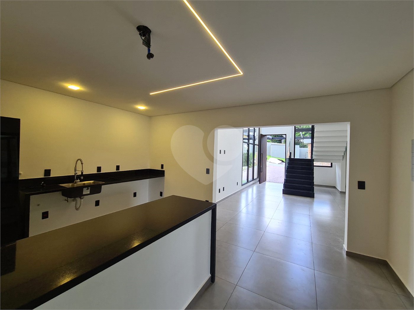 Casa em condomínio à venda com 3 suítes em Vila Santista, Atibaia, SP
