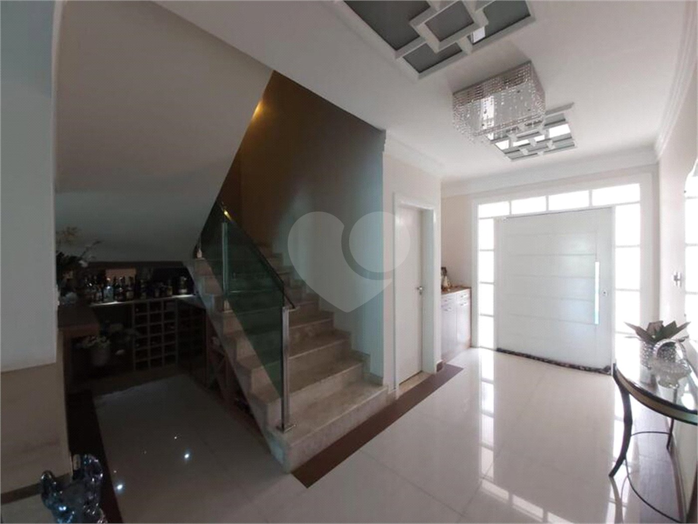 Casa à venda com 4 suítes no condomínio Aldeia da Serrinha, Sorocaba - SP