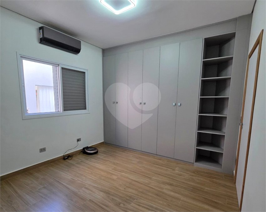 Casa à venda com 6 quartos, sendo 3 suítes, no condomínio Ibiti Royal Park, Sorocaba - SP