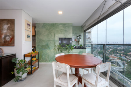 Apartamento à venda com 3 suítes em Campo Belo, São Paulo, SP