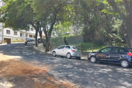 Terreno à venda ou para alugar no Centro, Atibaia, SP