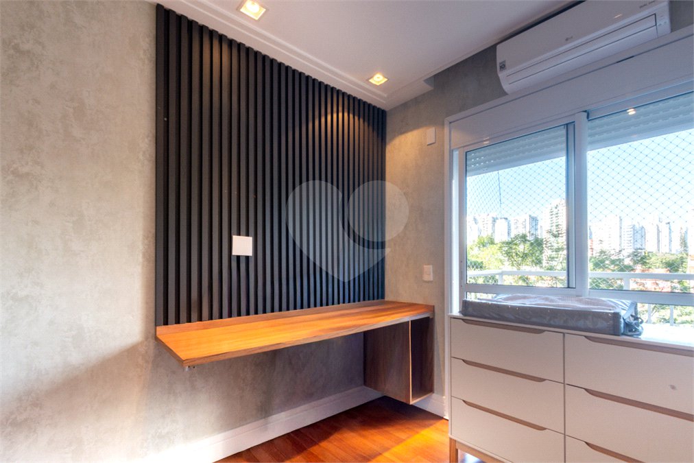 Apartamento à venda com 4 quartos, sendo 2 suítes, em Brooklin, São Paulo, SP
