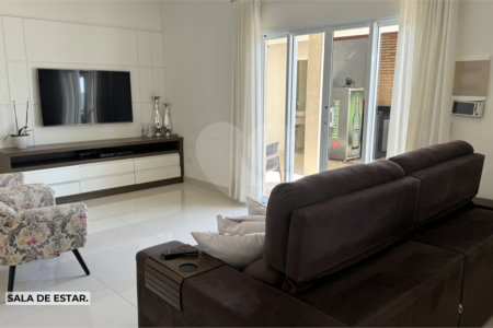 Casa à venda com 3 quartos, sendo 1 suíte, em Vila Rica, Atibaia, SP