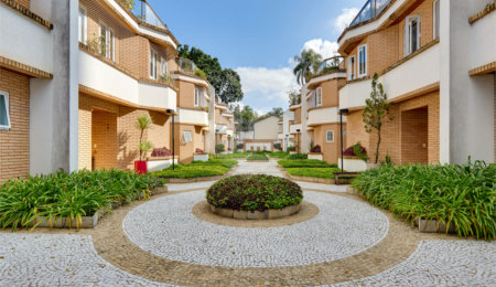 Casa à venda com 4 suítes no condomínio Vila Inglesa, São Paulo - SP
