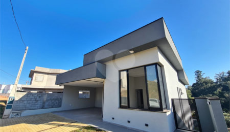 Casa à venda com 3 suítes no condomínio Reserva dos Jatobás, Louveira - SP