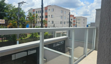Casa à venda com 2 suítes em Jardim Pinheiros, São Paulo, SP