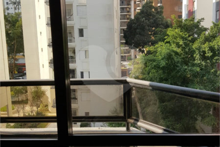 Apartamento à venda com 2 quartos em Real Parque, São Paulo, SP