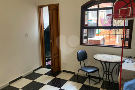 Sobrado à venda com 5 quartos, sendo 4 suítes, em Planalto Paulista, São Paulo, SP