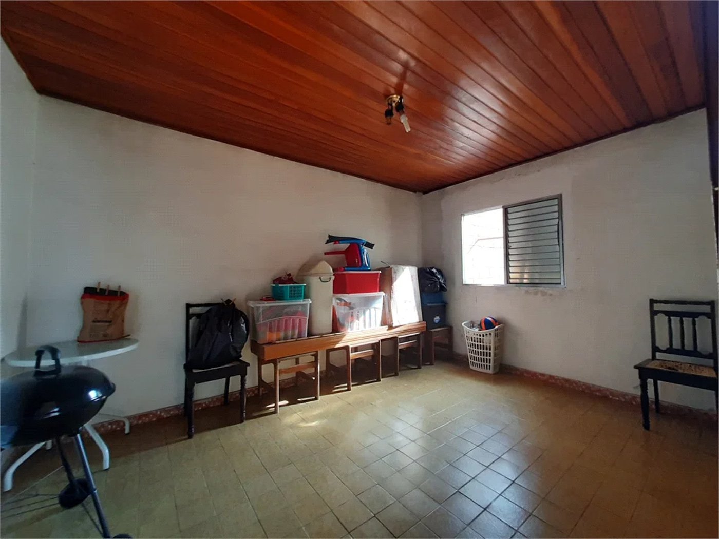 Casa à venda com 4 quartos, sendo 1 suíte, em Parque Continental, São Paulo, SP