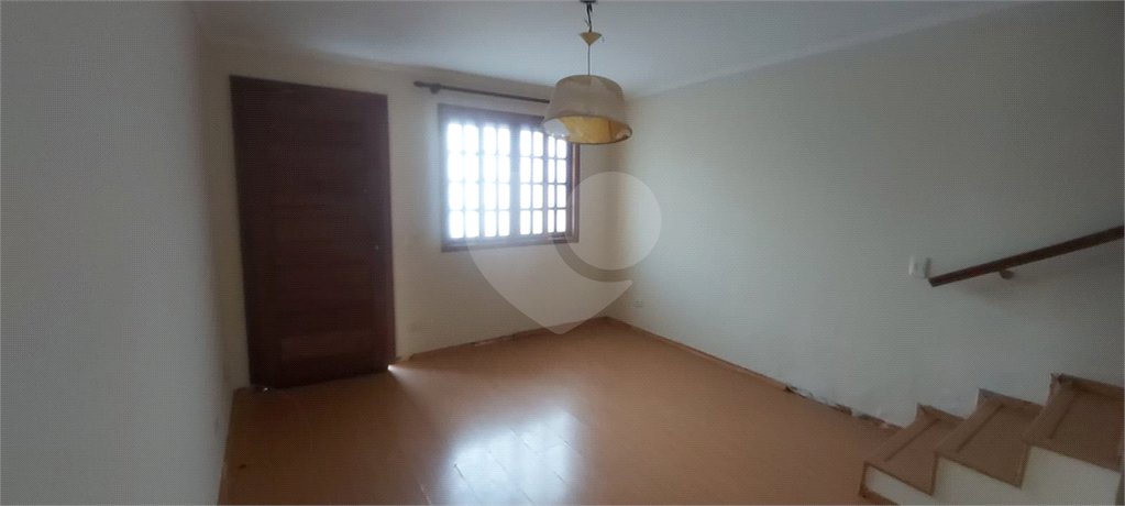 Casa à venda com 2 quartos no condomínio Parque das Araucárias, São Paulo - SP
