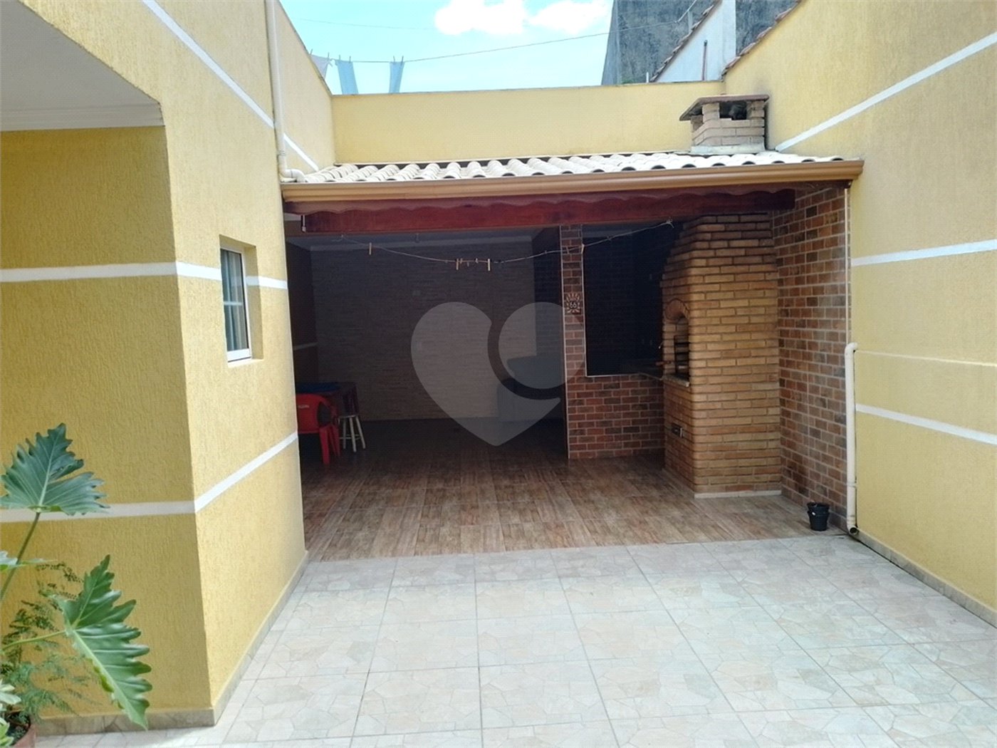 Sobrado à venda com 4 quartos no Brasilândia, São Paulo, SP