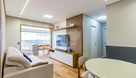 Apartamento à venda com 3 quartos, sendo 1 suíte,  em Santo Amaro, São Paulo, SP