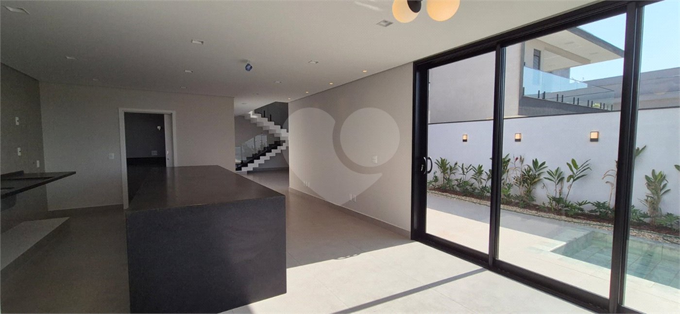 Casa à venda com 4 suítes no condomínio Portal San Giovanni, Itatiba - SP