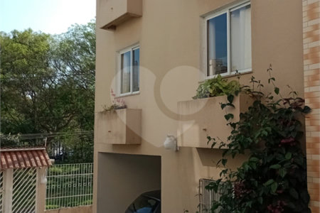 Casa em condomínio à venda com 3 quartos, sendo 1 suíte,  em Jardim Caboré, São Paulo, SP