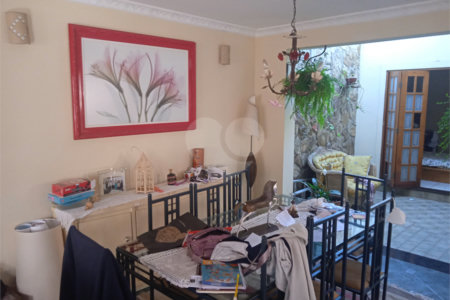 Casa à venda com 8 quartos, sendo 3 suítes, em Jardim Terceiro Centenário, Atibaia, SP