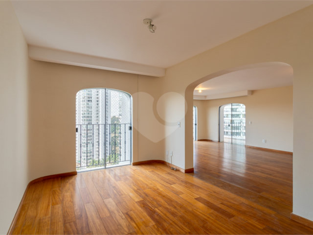 Apartamento à venda ou para alugar com 4 suítes em Alto da Boa Vista, São Paulo, SP