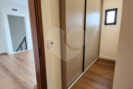 Casa à venda com 3 suítes no condomínio Residencial Central Parque, Salto - SP