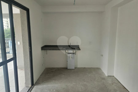 Apartamento à venda com 2 quartos, sendo 1 suíte,  em Cidade Monções, São Paulo, SP