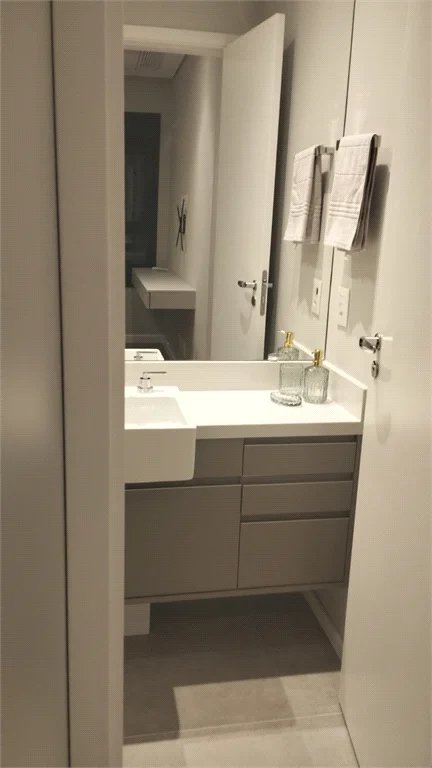 Apartamento para alugar com 2 quartos em Jardim das Acácias, São Paulo, SP