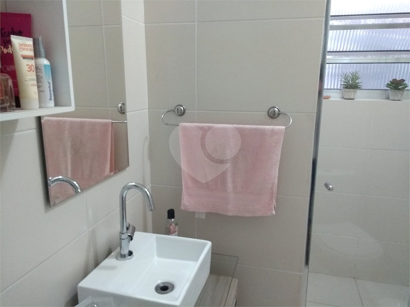 Sobrado à venda com 3 quartos, sendo 2 suítes, em Parque Vitória, São Paulo, SP