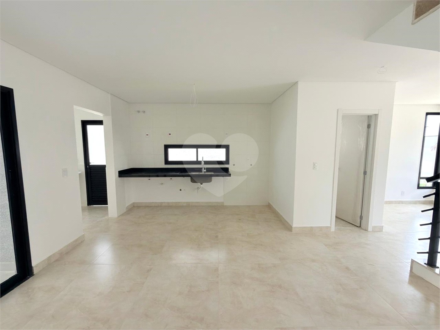 Casa à venda com 3 suítes no condomínio Mont Blanc Village, Vinhedo - SP