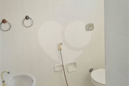 Apartamento à venda com 3 quartos, sendo 1 suíte,  no Centro, Araraquara, SP